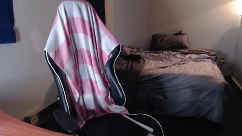 Kuggy online show from April 19, 2026, 12:04 pm