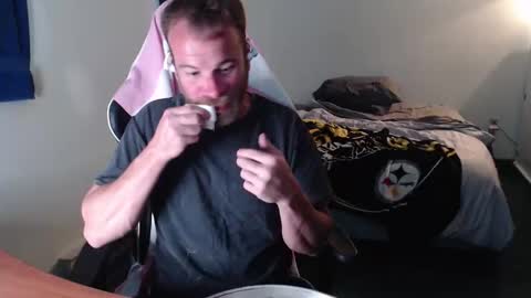 Kuggy online show from June 4, 2026, 10:16 pm