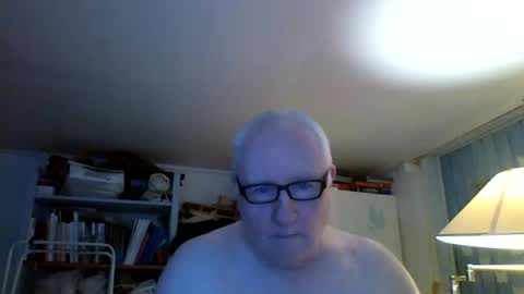 Kukken18 online show from May 2, 2026, 8:52 am