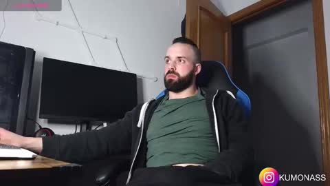 kumonass online show from February 26, 2025, 6:32 pm