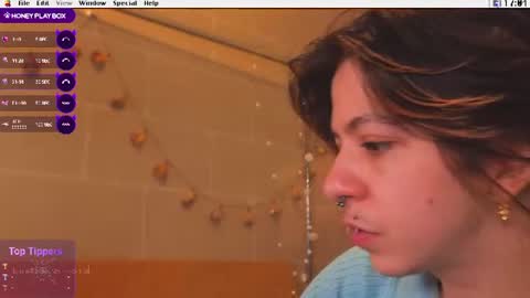 Snapshot of kuntboyzworld chatting on July 13, 2026, 3:04 pm Krypto hethey online show from July 13, 2026, 3:04 pm
