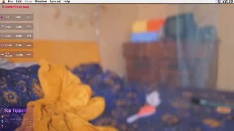 Snapshot of kuntboyzworld chatting on July 27, 2026, 8:38 pm Krypto hethey online show from July 27, 2026, 8:38 pm