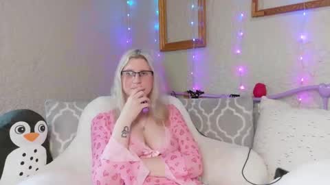 Snapshot of kunzitegoddess chatting on March 1, 2026, 12:51 pm Samantha online show from March 1, 2026, 12:51 pm