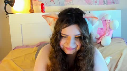 Snapshot of kuraii_ chatting on December 31, 2024, 3:23 am Anna online show from December 31, 2024, 3:23 am