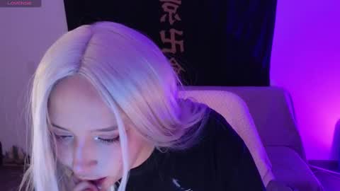 Snapshot of kurochan420 chatting on February 26, 2025, 3:32 am Andy online show from February 26, 2025, 3:32 am