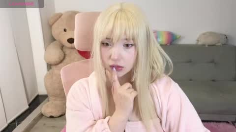 Snapshot of kurochan420 chatting on June 4, 2026, 4:07 am Andy online show from June 4, 2026, 4:07 am