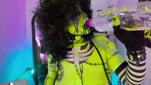 Snapshot of kuromi_bush chatting on May 6, 2026, 9:03 am IM KUROMI - MY NEXT STREAM - SATURDAY- 31 JANUARY 2026 - 10PM EST DONT MISS IT online show from May 6, 2026, 9:03 am
