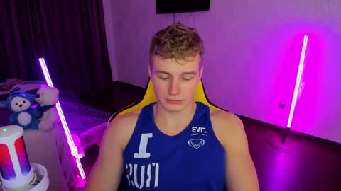 kurt_hanssen online show from December 3, 2024, 4:28 pm