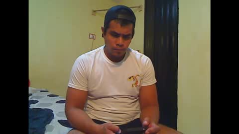 Snapshot of kushlozter chatting on October 17, 2025, 7:44 am kushlozter online show from October 17, 2025, 7:44 am