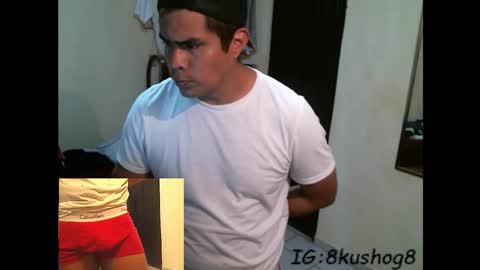 Snapshot of kushlozter chatting on February 10, 2026, 4:00 pm kushlozter online show from February 10, 2026, 4:00 pm