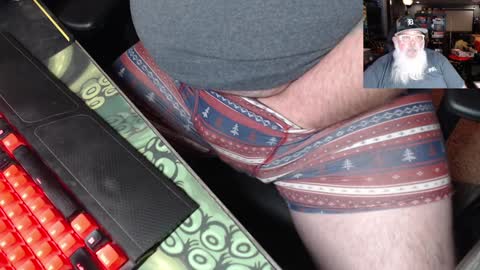 Snapshot of kustom77 chatting on December 25, 2024, 8:28 pm Vlad Voivode of Wallachia online show from December 25, 2024, 8:28 pm