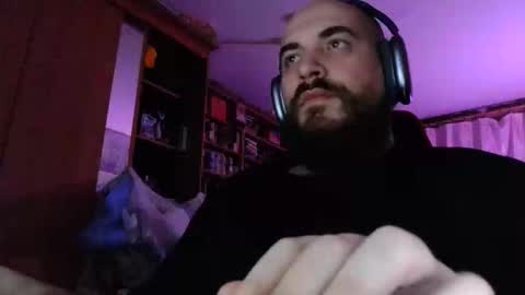 Snapshot of kuzmabig chatting on November 13, 2025, 4:17 pm kuzmabig online show from November 13, 2025, 4:17 pm