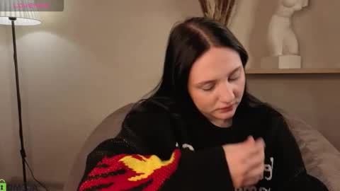 Snapshot of kvetachka chatting on November 28, 2025, 1:41 am Kvetachka Thu-Sun 0900am-1500pmGTM2 online show from November 28, 2025, 1:41 am