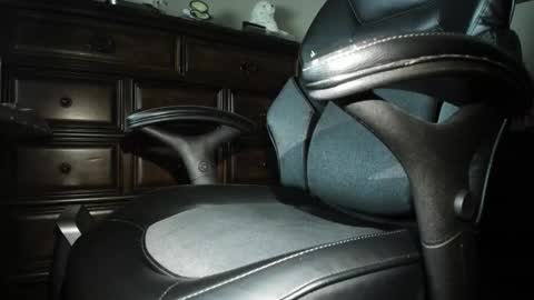 kwufbenk475692 online show from February 5, 2026, 5:56 am