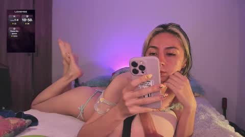 Aria Kess  online show from October 17, 2025, 10:45 pm