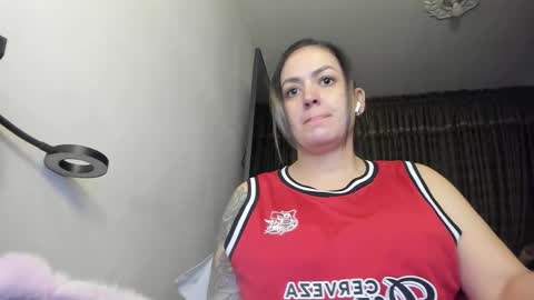 kyhara online show from October 1, 2025, 11:22 pm