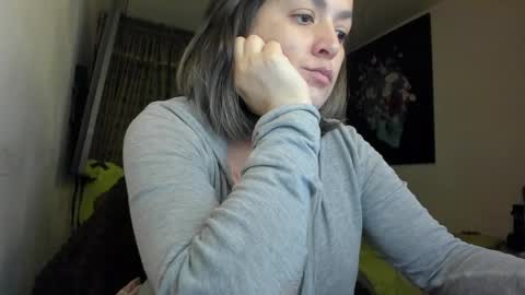 kyhara online show from May 12, 2026, 2:19 am