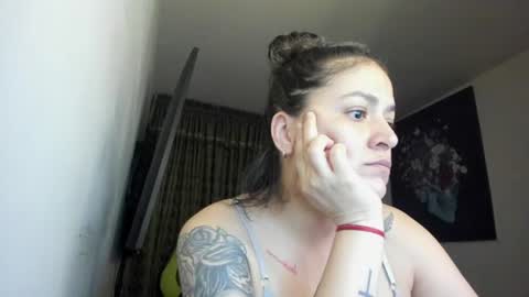 kyhara online show from June 11, 2026, 2:44 am