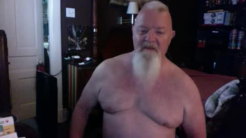 Snapshot of kyhgihntight chatting on September 16, 2025, 8:32 pm Nick Nude Celt KYHighNTight online show from September 16, 2025, 8:32 pm