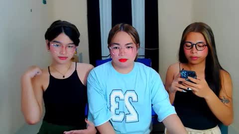 Snapshot of kylaroseee chatting on September 30, 2025, 3:17 pm kylarose smith online show from September 30, 2025, 3:17 pm