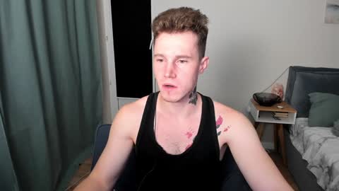 Snapshot of kyle_4u chatting on December 3, 2024, 7:33 pm Kyle online show from December 3, 2024, 7:33 pm