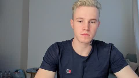 Snapshot of kyle_4u chatting on January 14, 2025, 5:40 am Kyle online show from January 14, 2025, 5:40 am