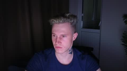 Snapshot of kyle_4u chatting on January 14, 2025, 7:43 pm Kyle online show from January 14, 2025, 7:43 pm