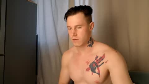 Snapshot of kyle_4u chatting on January 25, 2025, 5:29 am Kyle online show from January 25, 2025, 5:29 am