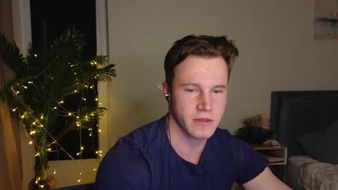 Snapshot of kyle_4u chatting on February 24, 2025, 4:58 pm Kyle online show from February 24, 2025, 4:58 pm