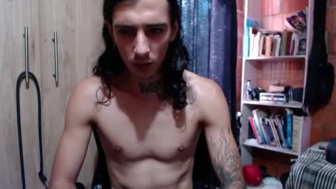 kyleer77 online show from November 1, 2025, 6:21 pm