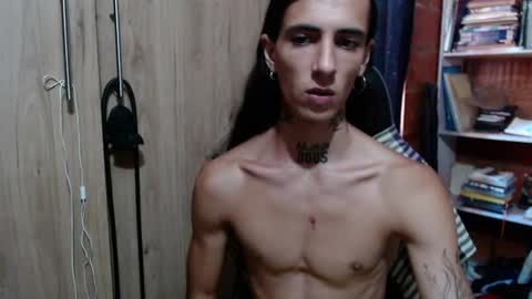 kyleer77 online show from June 16, 2026, 4:42 pm