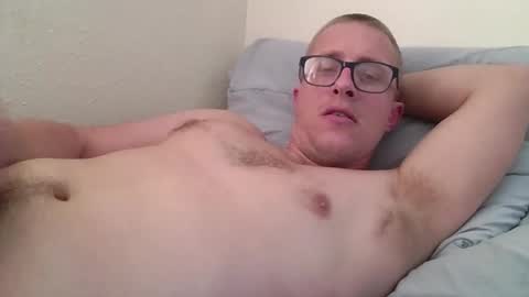 Snapshot of kyleracepearson chatting on April 12, 2026, 1:21 am kylerace online show from April 12, 2026, 1:21 am