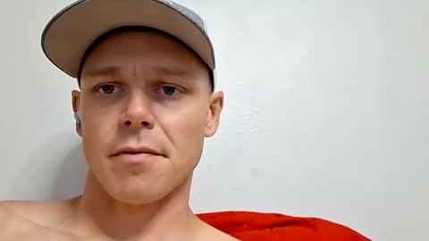 Snapshot of kylespade727 chatting on October 2, 2025, 7:43 pm Thickcock813 online show from October 2, 2025, 7:43 pm