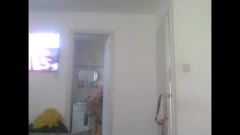 Snapshot of kylestrips4youq chatting on April 19, 2026, 11:53 am kylestrips4youq online show from April 19, 2026, 11:53 am