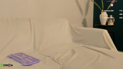 Snapshot of kylie_desire chatting on February 27, 2025, 5:34 am Kylie online show from February 27, 2025, 5:34 am