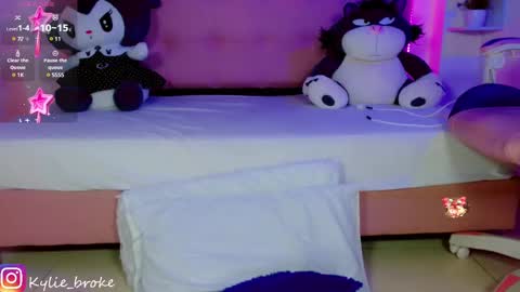 Snapshot of kylie_hottt_ chatting on January 16, 2025, 1:27 am k ylie online show from January 16, 2025, 1:27 am