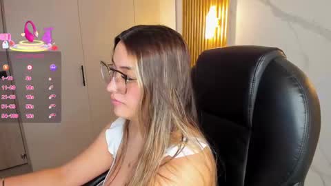 Snapshot of kylie_jones6 chatting on September 25, 2025, 2:48 am KYLIE online show from September 25, 2025, 2:48 am