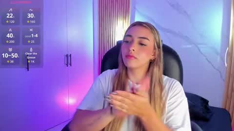 Snapshot of kylie_jones6 chatting on November 24, 2025, 3:06 am KYLIE online show from November 24, 2025, 3:06 am