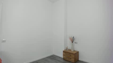 Kylie online show from September 12, 2025, 7:03 pm