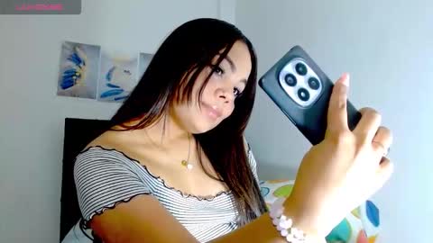 Snapshot of kylie_loveee chatting on October 22, 2025, 1:39 am Paola online show from October 22, 2025, 1:39 am