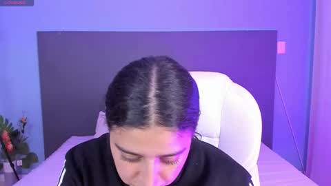 Snapshot of kylie_reyes chatting on December 21, 2024, 8:00 pm Kylie Reyes online show from December 21, 2024, 8:00 pm