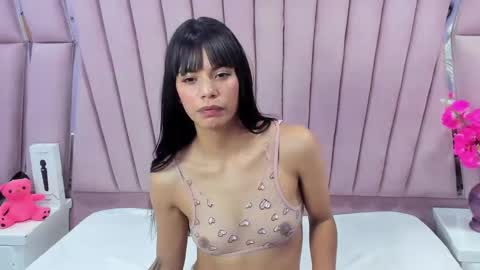 Snapshot of kylie_sexx chatting on January 24, 2025, 8:22 pm kylie online show from January 24, 2025, 8:22 pm