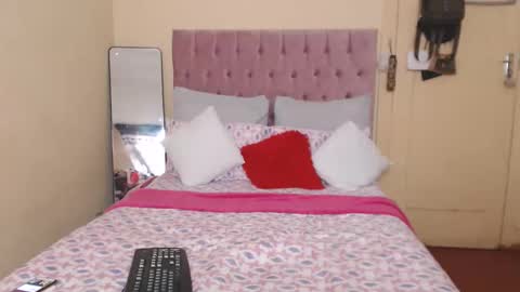 Snapshot of kyliebbc chatting on November 29, 2025, 5:54 am kyliebbc online show from November 29, 2025, 5:54 am