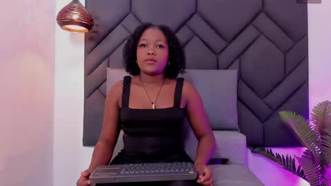 Snapshot of kyliee_vega chatting on June 5, 2026, 11:38 am kyliee_vega online show from June 5, 2026, 11:38 am