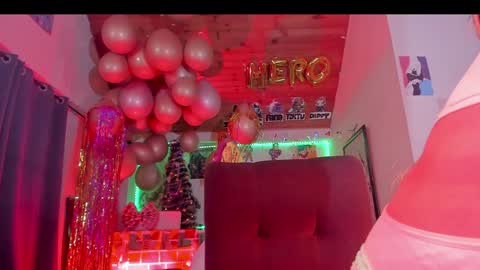 Snapshot of kyliekandy chatting on December 8, 2024, 1:02 am online show from December 8, 2024, 1:02 am