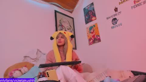 Snapshot of kyliekandy chatting on June 14, 2026, 1:47 am online show from June 14, 2026, 1:47 am