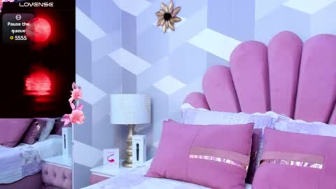 Snapshot of kyliemonnet chatting on February 14, 2025, 4:37 am Kylie jl online show from February 14, 2025, 4:37 am