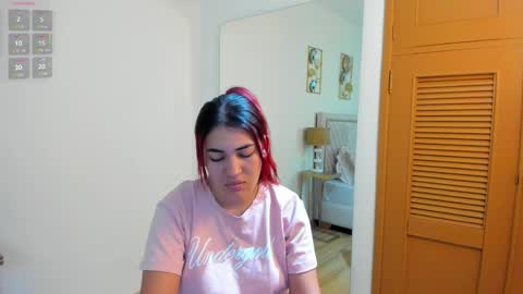Snapshot of kyliiebaker chatting on May 11, 2026, 11:16 am Kylie online show from May 11, 2026, 11:16 am