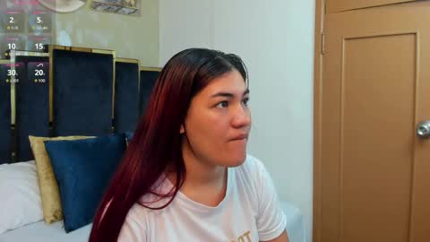 Snapshot of kyliiebaker chatting on May 21, 2026, 10:33 am Kylie online show from May 21, 2026, 10:33 am