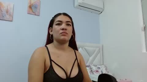 Snapshot of kyliiebaker chatting on July 24, 2026, 12:03 pm Kylie online show from July 24, 2026, 12:03 pm